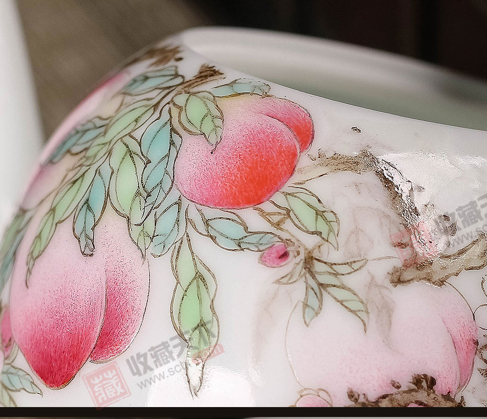 余景艳《福寿康宁》景德镇粉彩瓷壶
