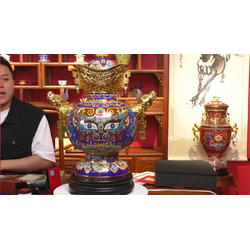 中国工艺美术大师张同禄 景泰蓝《中国牛转乾坤》