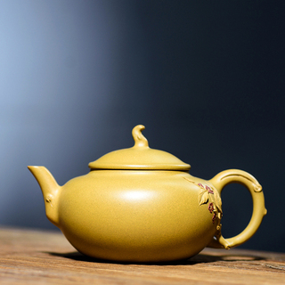 周云龙《岁寒三友—梅》工艺美术师手工原矿段泥花壶宜兴紫砂壶